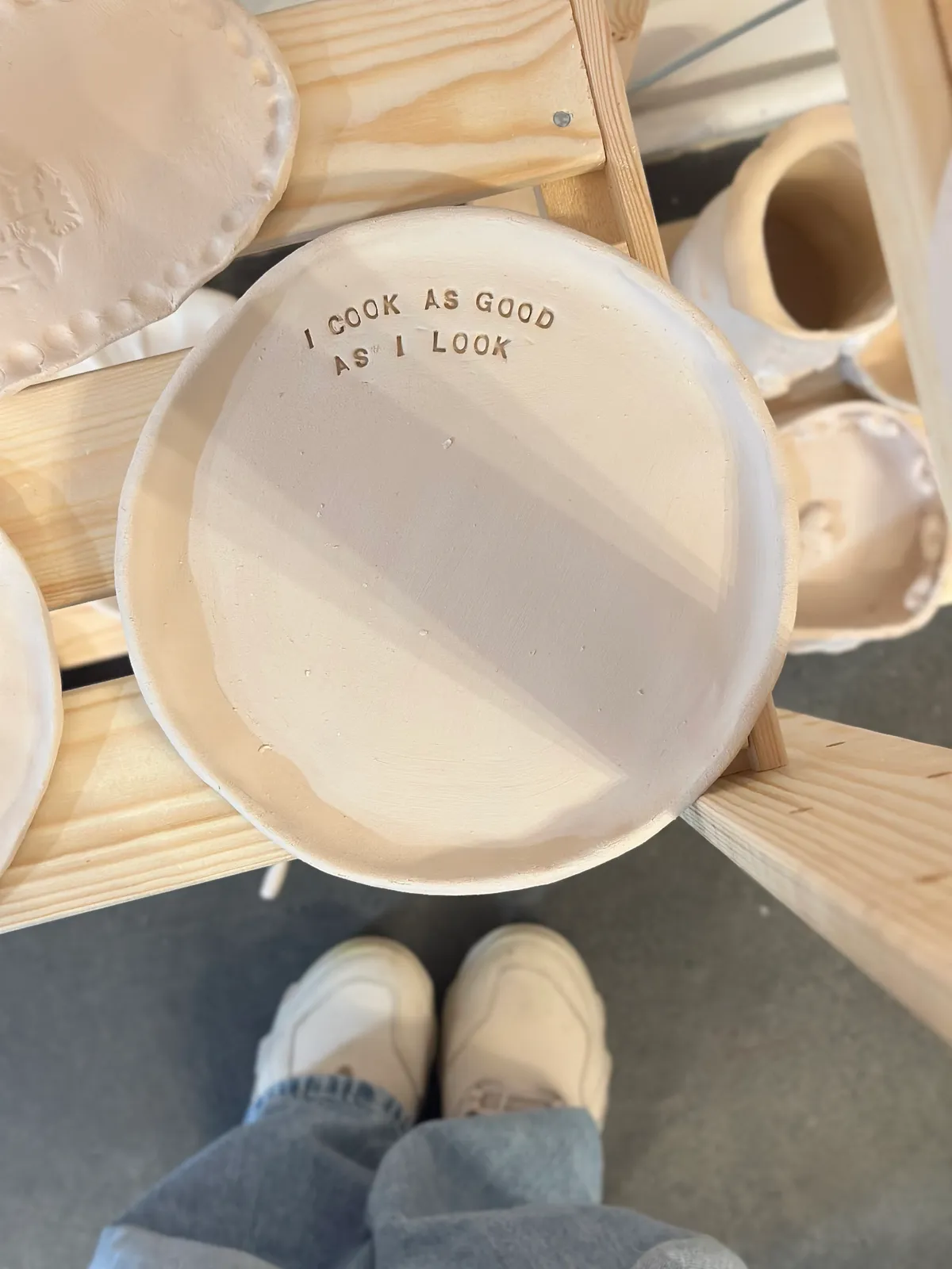 Vitaj v našej komunite🤍
Je to miesto pre tvoje zážitky z kurzov keramiky,epoxidov alebo machu malé aj veľké posuny, momenty, keď tvoríš doma, používaš svoje výrobky alebo si len spomenieš, čo ti tento priestor priniesol.
Neexistuje správne ani nesprávne. Len to, čo chceš zdieľať.
Ak máš chuť, napíš pár viet, pridaj fotku alebo len pocit.
Teším sa na tvoje príbehy😘